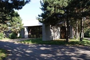 Rozloučení ve smuteční síni Chrudim se zpopelněním. Doprava zesnulého z nemocnice Pardubice cena od 22 140 Kč vč. DPH